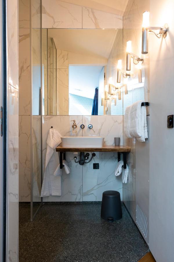 De 6 Linden Boutique Hotel سلاوس المظهر الخارجي الصورة