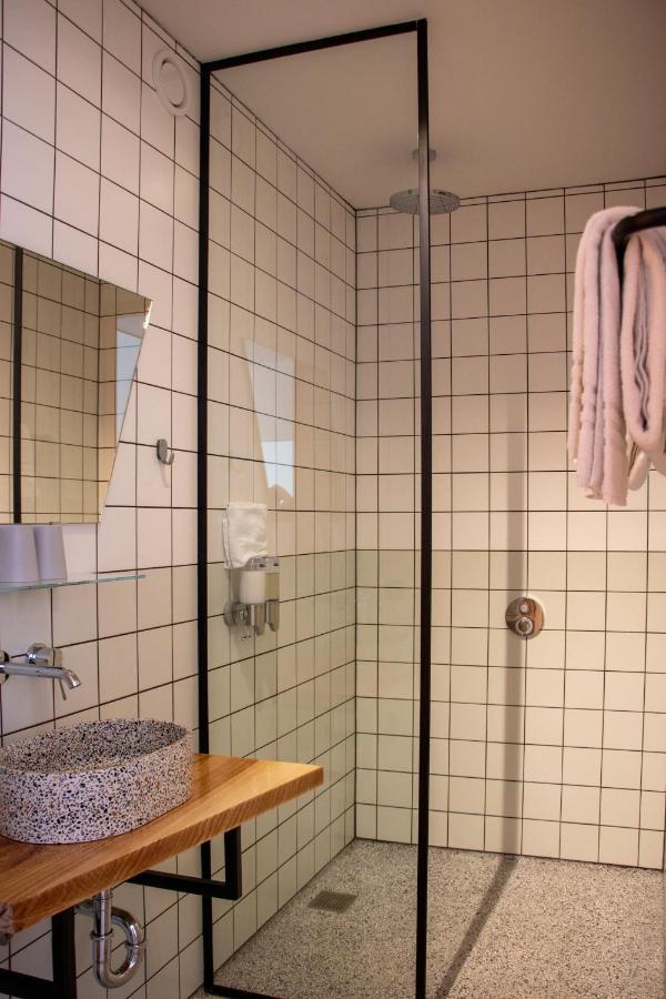 De 6 Linden Boutique Hotel سلاوس المظهر الخارجي الصورة